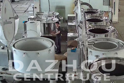 為何說(shuō)平板吊袋離心機(jī)性?xún)r(jià)比非常高呢